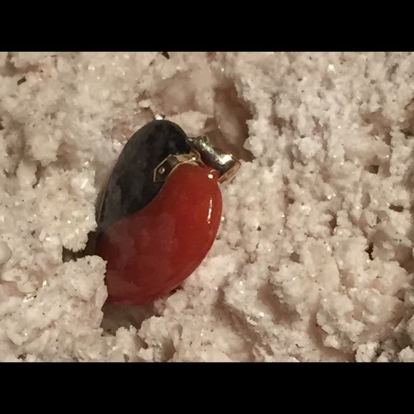 🌟SOLD!🌟 14K Gold R&B YinYang Heart Jade Pendant - Picture 2 of 4